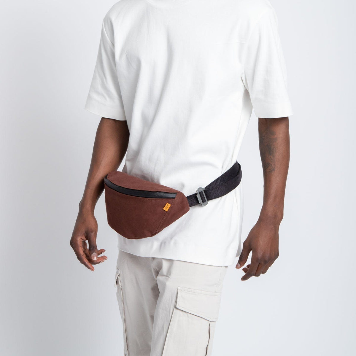 Trakke Banana Crossbody Bag