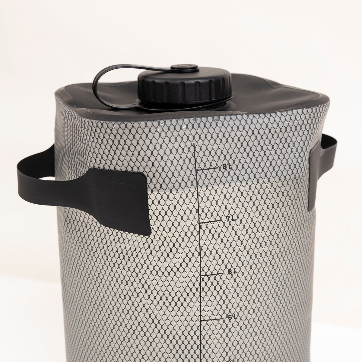 alpkit kamel 8l water container for camping screw lid and handles