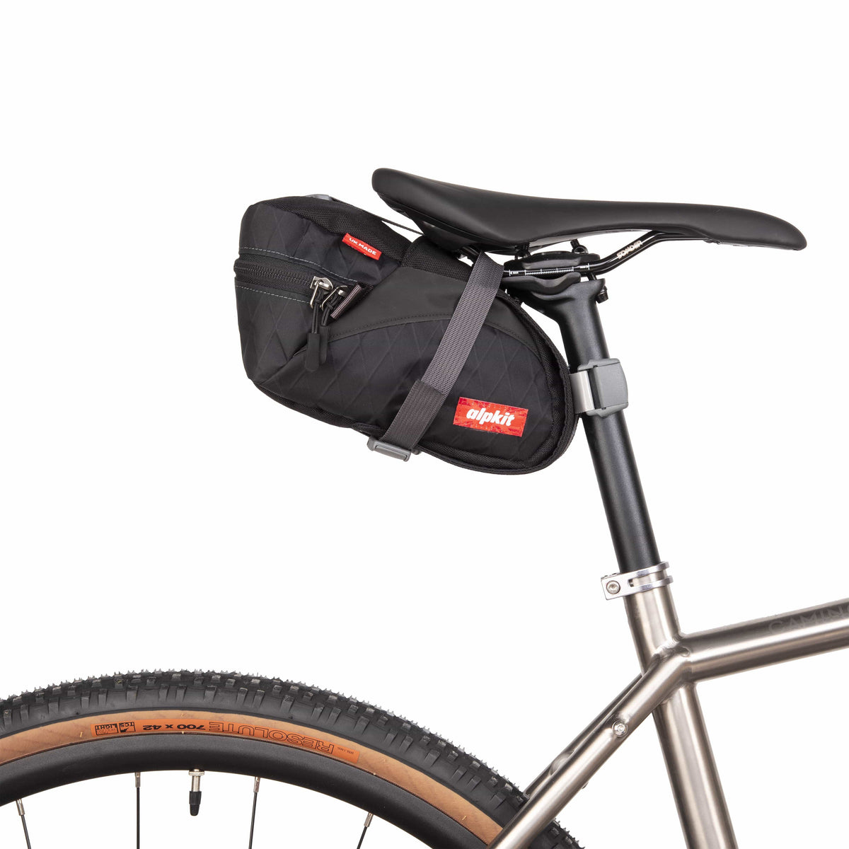 Alpkit enduro seatpack regular in black - closed
