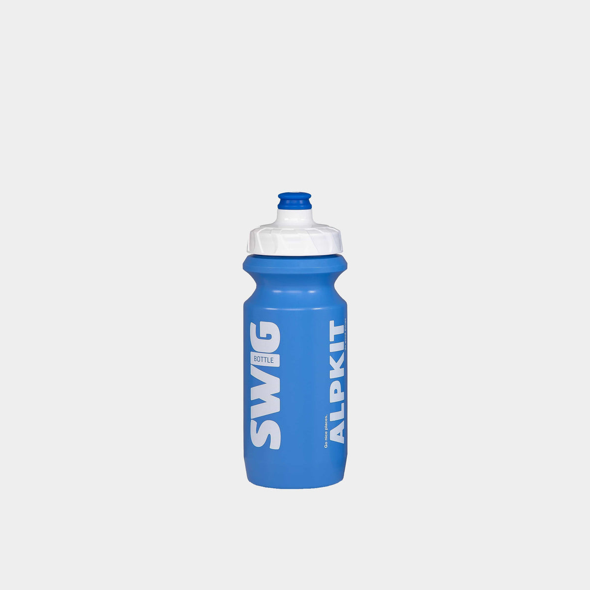 alpkit swig bottle in blue 600ml - closed