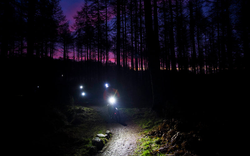 How to Choose Bike Lights for Night Riding