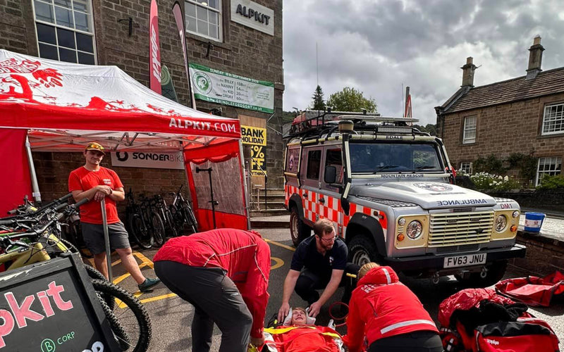 Edale MRT team at work