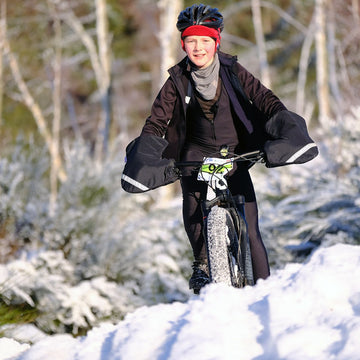 Female bikepackers in the Cairngorms